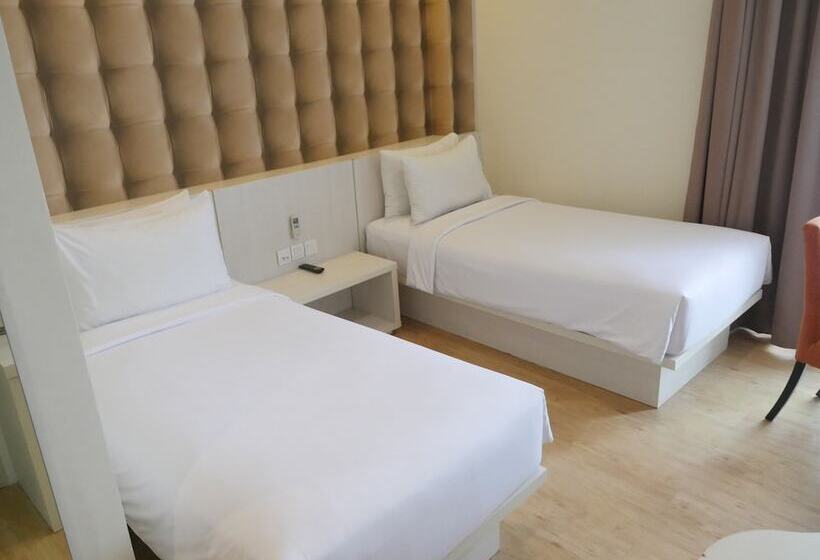 ホテル Yasmin Karawaci