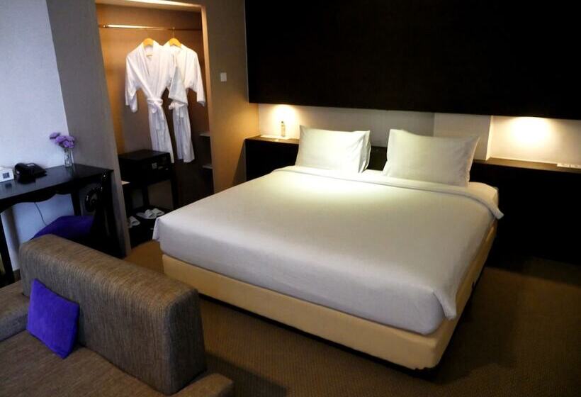 ホテル Yasmin Karawaci