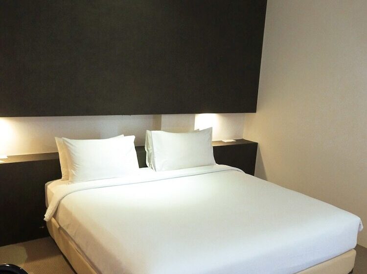 ホテル Yasmin Karawaci