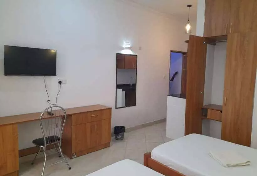 تختخواب و صبحانه Kilifi Blue House Resort