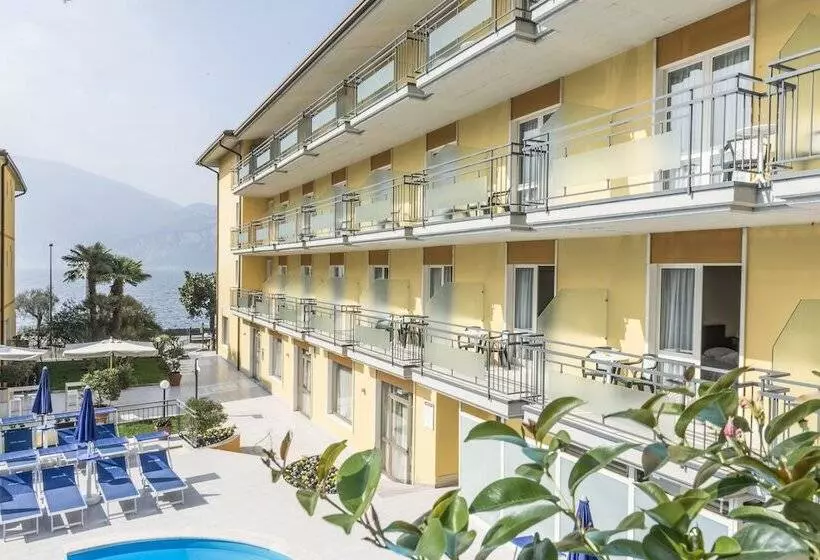 Hotelli Drago   Garda Lake Collection