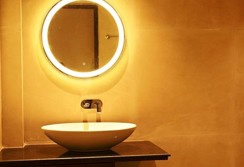 Hotel Ile Bay Resort