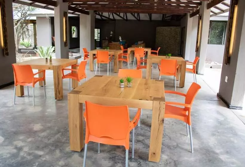 Hotelli Little Africa Safari Lodge