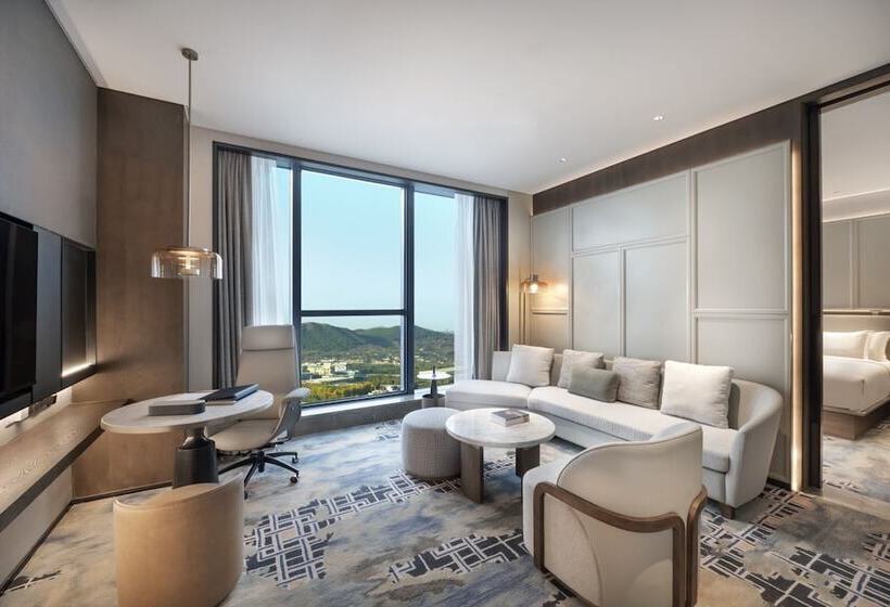 Hotel The Barony Jinan East