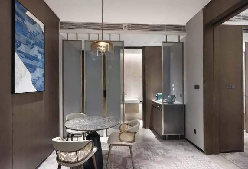 ホテル The Barony Jinan East