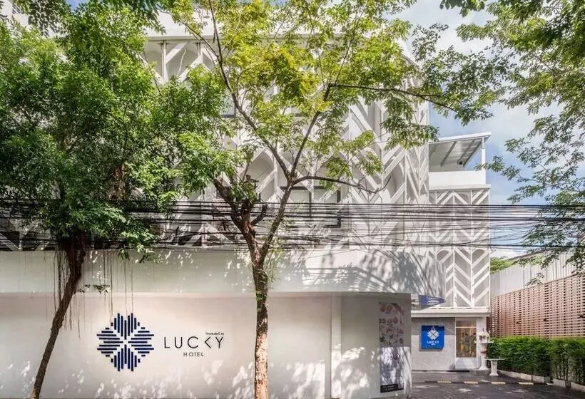 Lucky Hotel Bangkok