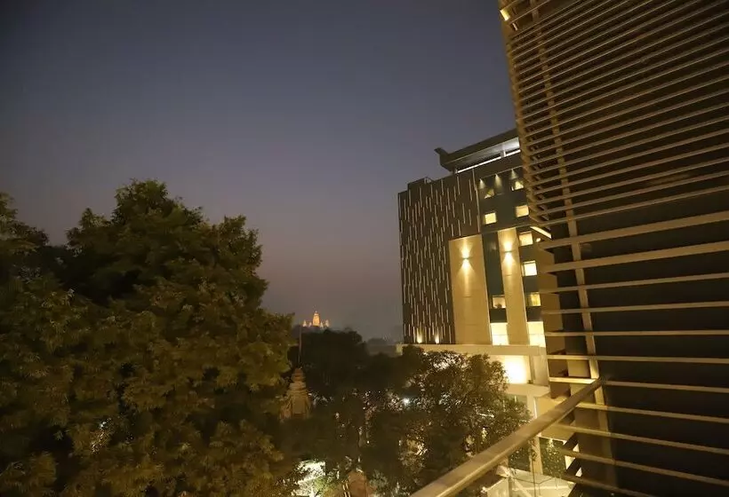 The Pristine Hotel Kanpur