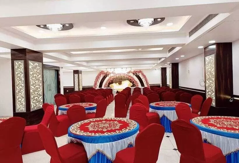 Hotelli Harmony Rooms & Banquet