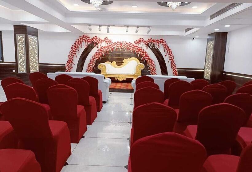 فندق Harmony Rooms & Banquet