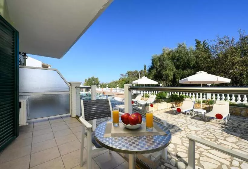 Hotelli Kerkyra Island