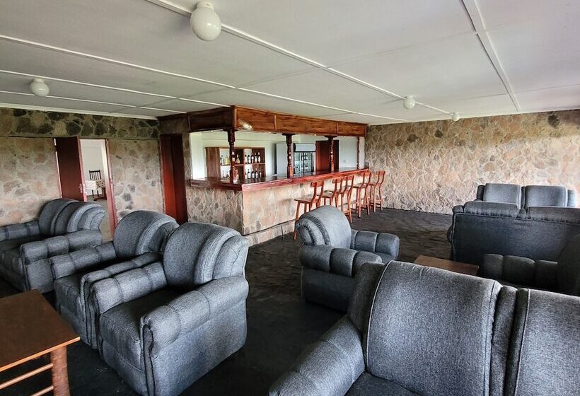 هتل Matopo Ingwe Lodge