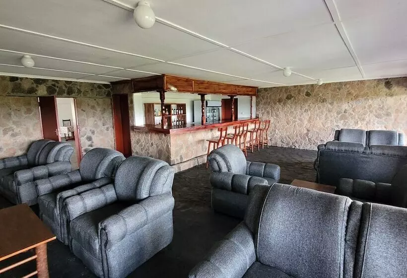 هتل Matopo Ingwe Lodge