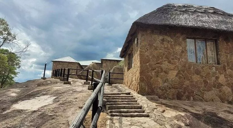هتل Matopo Ingwe Lodge