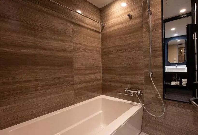 هتل Mimaru Osaka Shinsaibashi North