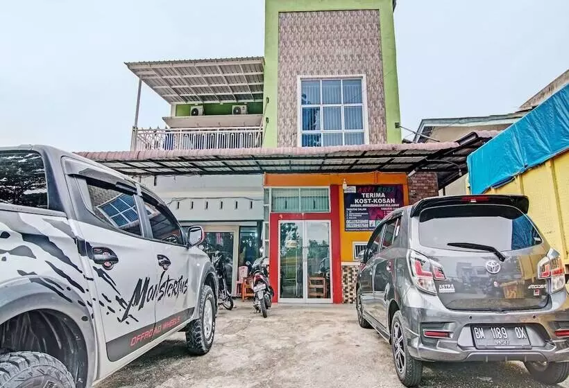 هتل Penginapan Arfi Syariah By Oyo