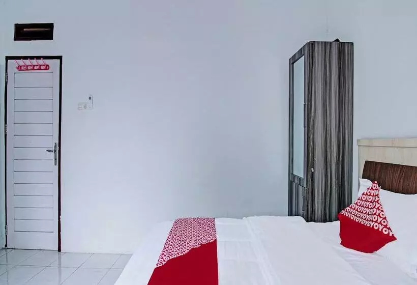 هتل Penginapan Arfi Syariah By Oyo