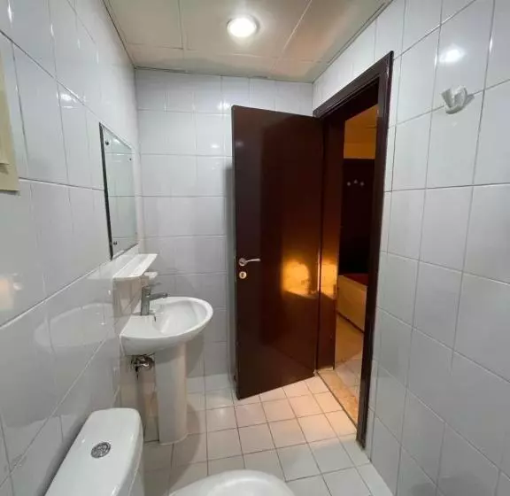 Pharaohs Inn Deira Hostel