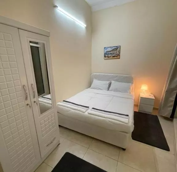 Pharaohs Inn Deira Hostel