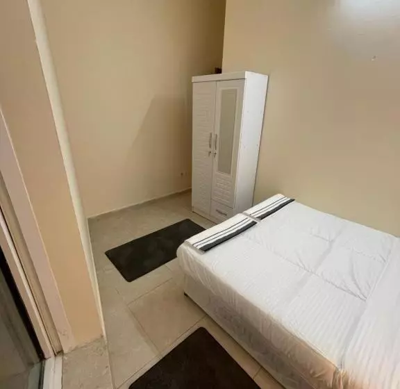 Pharaohs Inn Deira Hostel