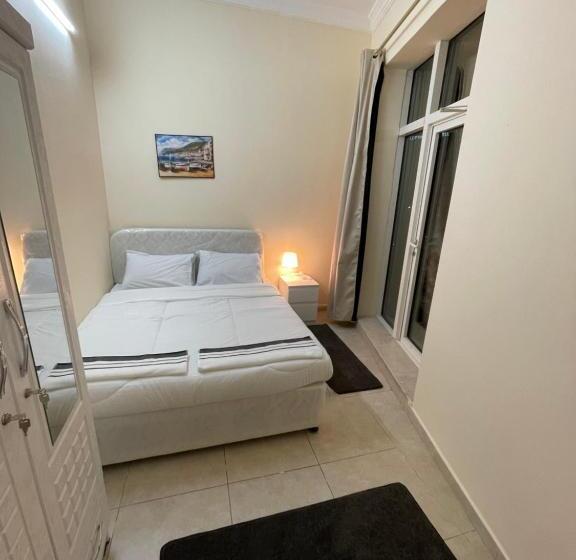 Pharaohs Inn Deira Hostel