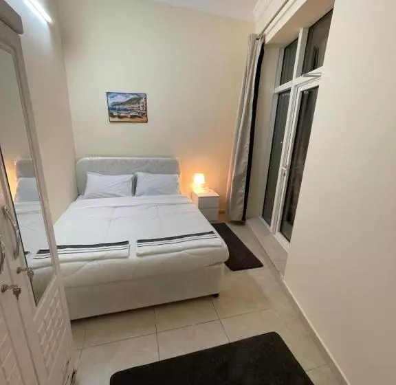 Pharaohs Inn Deira Hostel