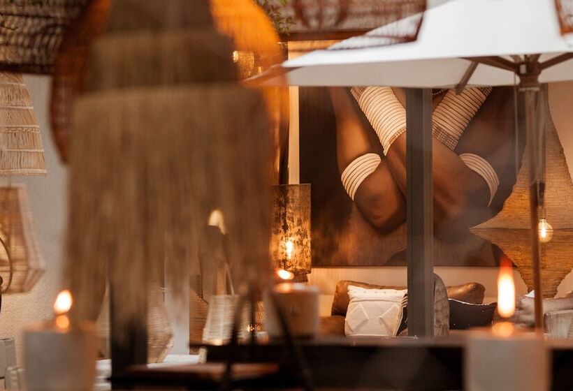 Общежитие African Flair Boutique Safari Lodge