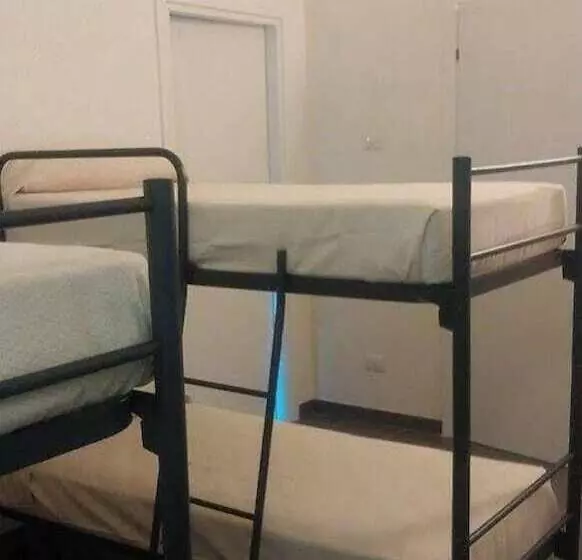Hostel Ameglia