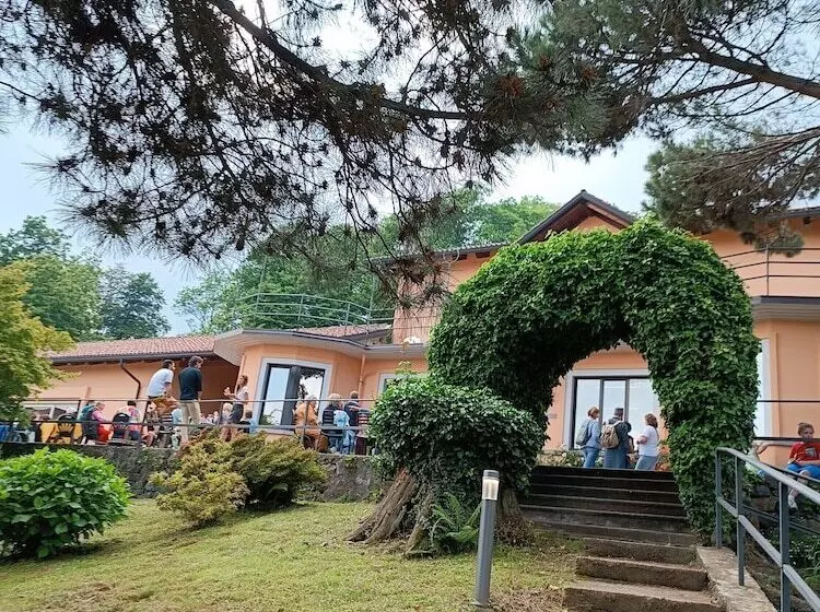 Hotelli Il Castagneto