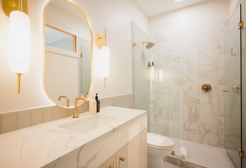 فندق St. James Social