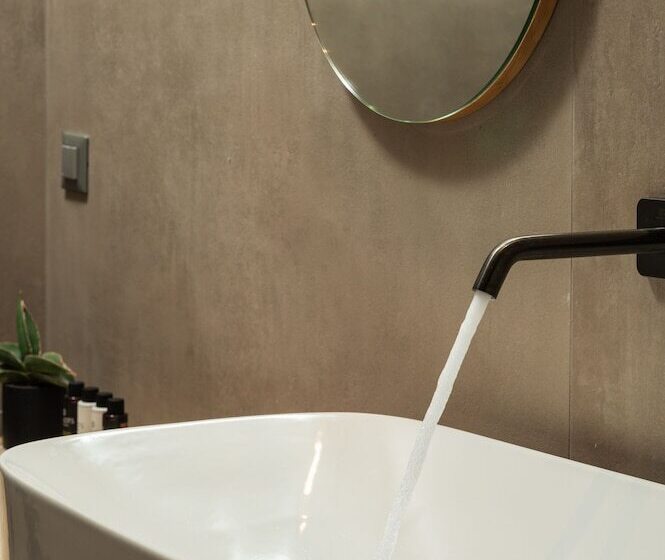 هتل The Alma City