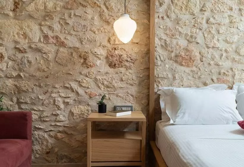 Hotelli The Alma City