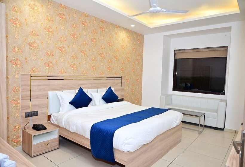 Hotell The Dwelling Inn