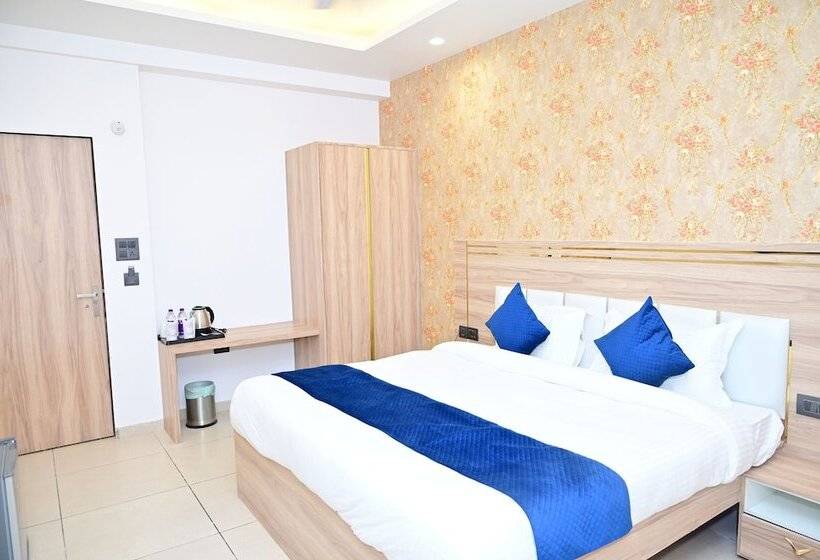 Hotell The Dwelling Inn