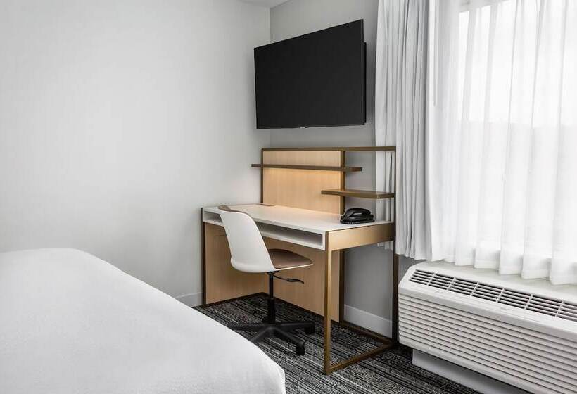 هتل Towneplace Suites By Marriott Iron Mountain