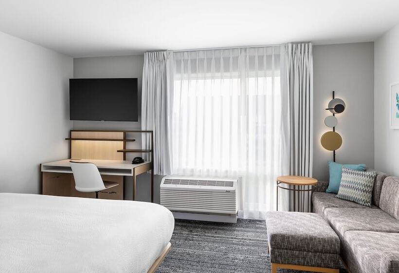 هتل Towneplace Suites By Marriott Iron Mountain