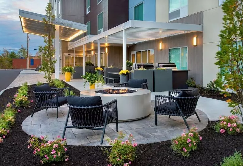 Hotelli Towneplace Suites Portland Airport Me