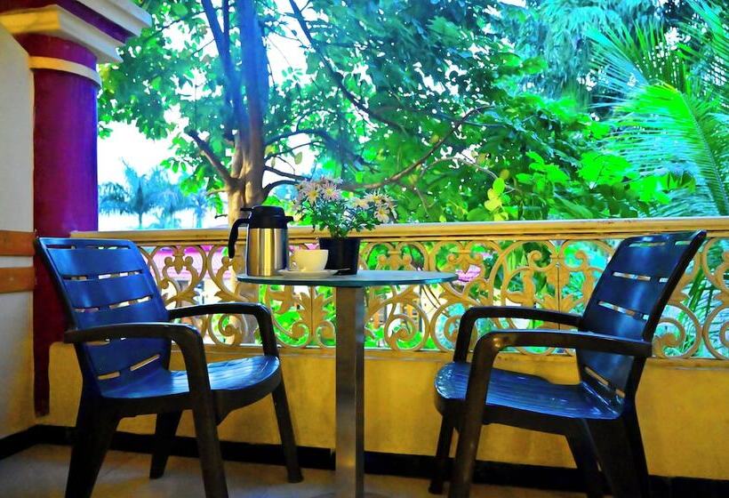 ホテル Woods Inn Resort