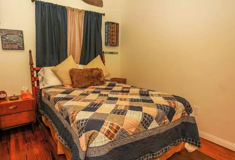 Knight Cabin