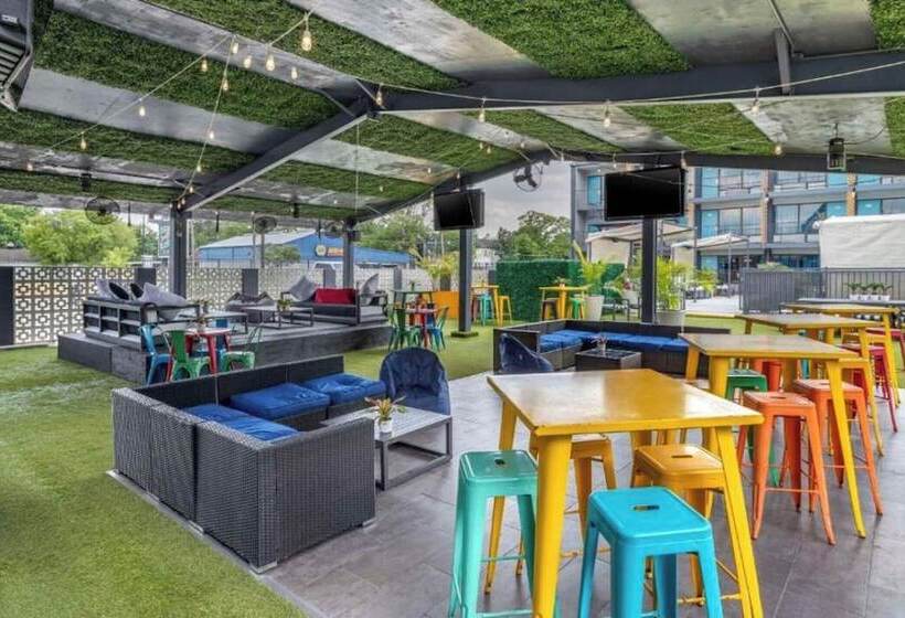 مُتل Bposhtels Houston