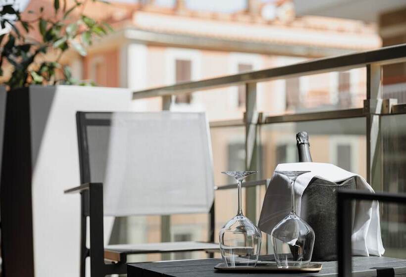 پانسیون Be Your Home   Riviera Suites