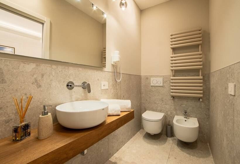 پانسیون Be Your Home   Riviera Suites