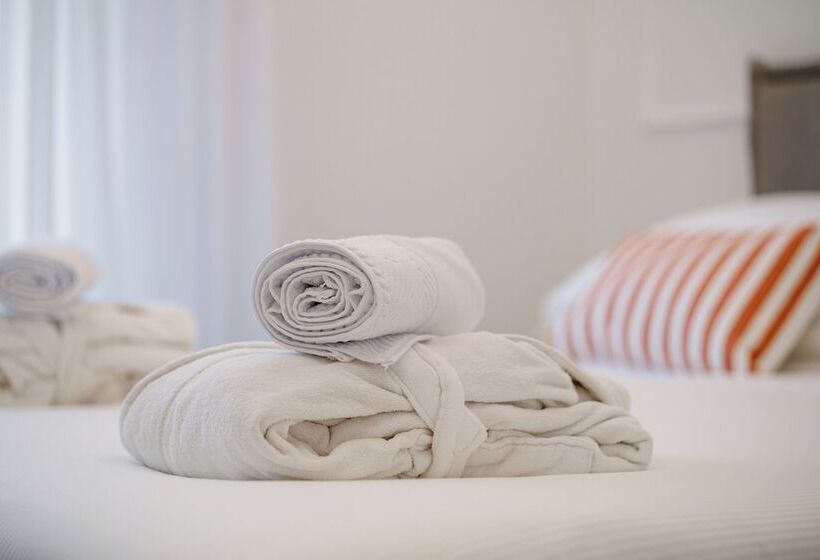 پانسیون Be Your Home   Riviera Suites