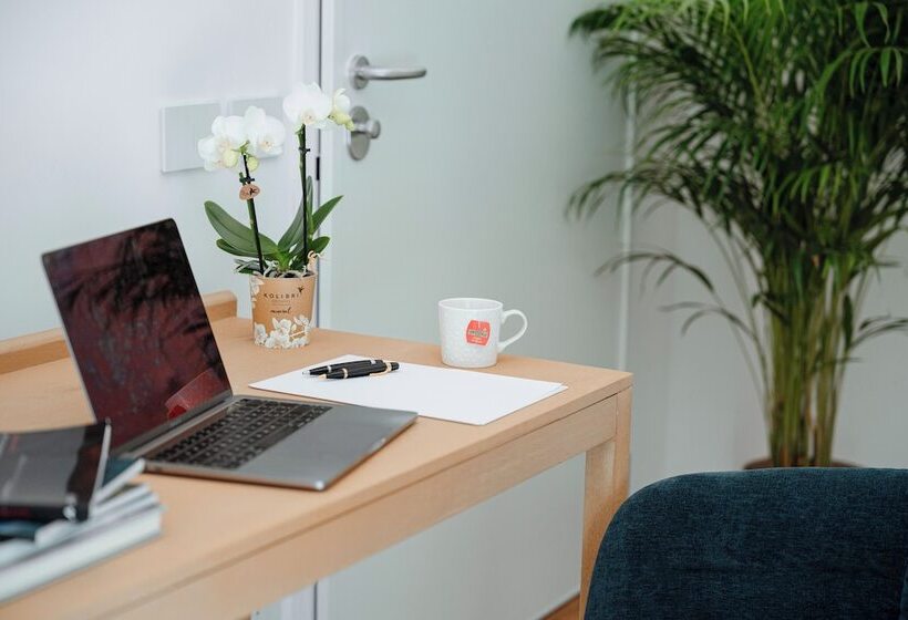 پانسیون Be Your Home   Riviera Suites