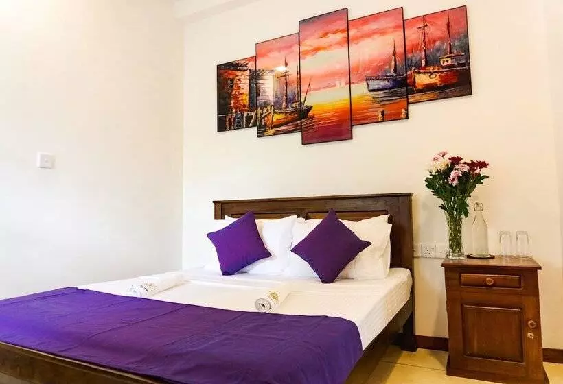 Majatalo Younger Villa