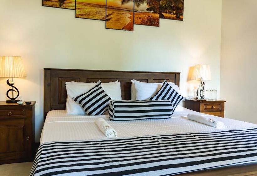 פנסיון Younger Villa