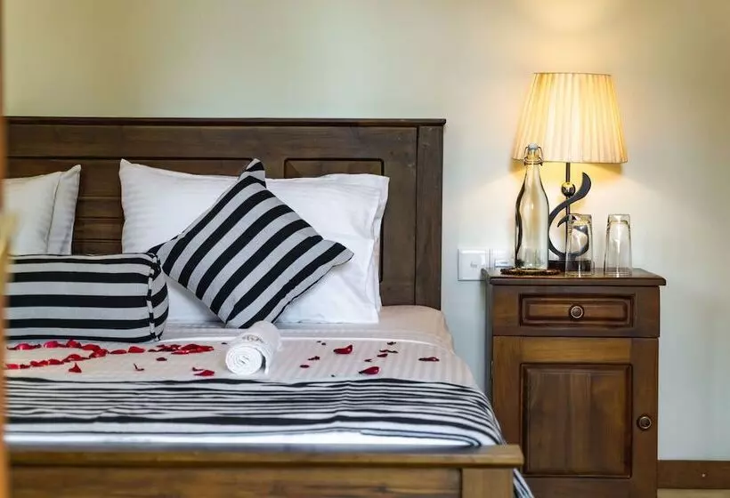 Majatalo Younger Villa