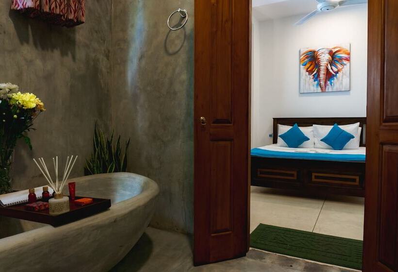 פנסיון Younger Villa