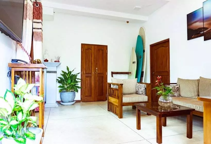 Majatalo Younger Villa