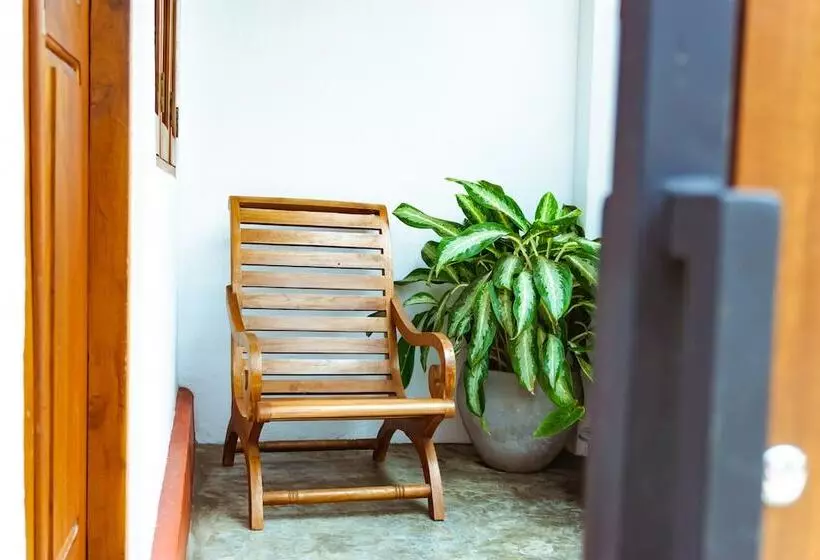 Majatalo Younger Villa