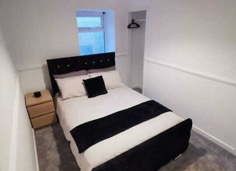 住所 Charming 2 Bed House In Swansea